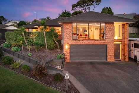 Photo of property in 2 Foothills Lane, Glen Eden, Auckland, 0602