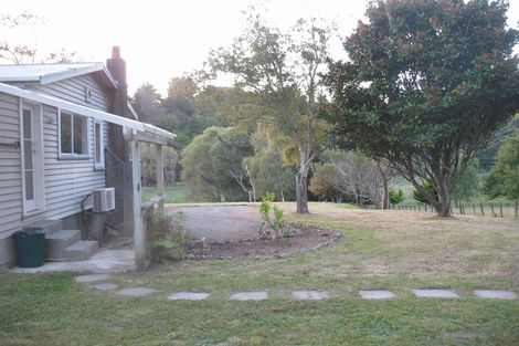 Photo of property in 28 Waterfall Road, Paraparaumu, 5032