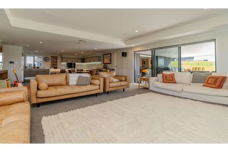 Photo of property in 1 Fernbird Grove, Kerikeri, 0294