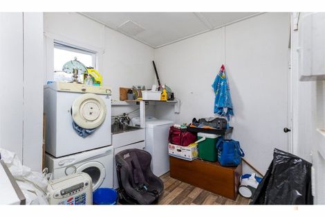 Photo of property in 15 Moorhouse Street, Waimate, 7924