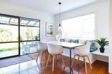 Photo of property in 4 Kinross White Street, Napier South, Napier, 4110