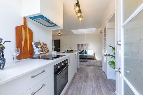 Photo of property in 463b Great South Road, Opaheke, Papakura, 2113