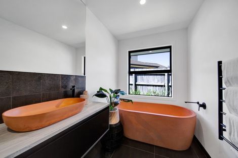 Photo of property in 10c Anderson Way, Highlands Park, New Plymouth, 4312