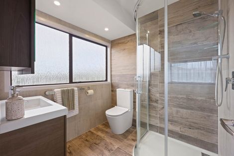 Photo of property in 5 Vintage Drive, Henderson, Auckland, 0612