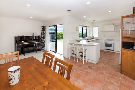 Photo of property in 47 Meadowland Drive, Somerville, Auckland, 2014