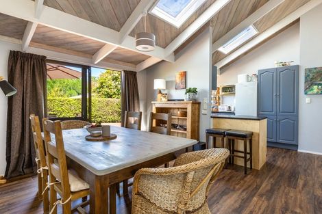 Photo of property in 18 Cherry Lane, Acacia Bay, Taupo, 3330