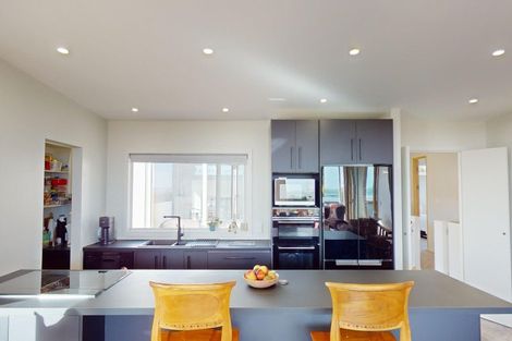 Photo of property in 5 Somerset Grove, Waitarere Beach, Levin, 5510