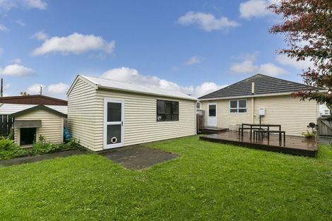 Photo of property in 5 East Street, Petone, Lower Hutt, 5012