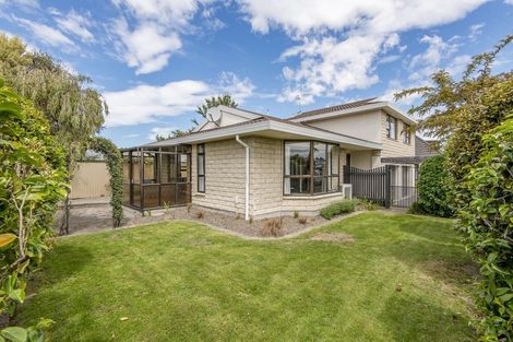 Photo of property in 4 Corfe Street, Ilam, Christchurch, 8041