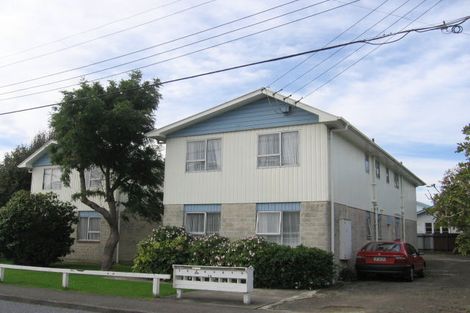 Photo of property in 1/52 Fitzherbert Street, Alicetown, Lower Hutt, 5010