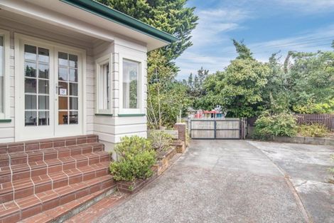 Photo of property in 299 Te Moana Road, Waikanae, 5036