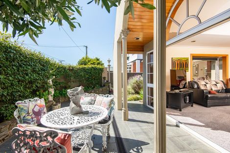 Photo of property in 28 Ings Avenue, Saint Clair, Dunedin, 9012