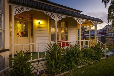 Photo of property in 1 Bryant Street, Takaro, Palmerston North, 4412