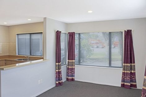 Photo of property in 3/406 Yaldhurst Road, Russley, Christchurch, 8042