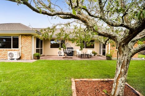 Photo of property in 4 Adam Lile Drive, Highlands Park, New Plymouth, 4312