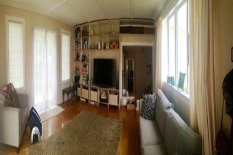 Photo of property in 14 Atkinson Road, Titirangi, Auckland, 0604