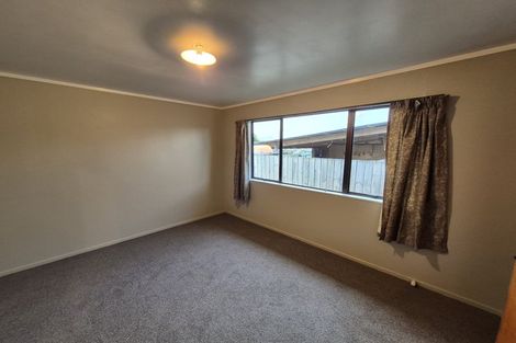 Photo of property in 16 Clive Road, Katikati, 3129