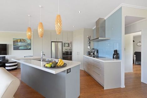 Photo of property in 32 Arabella Lane, Snells Beach, 0920