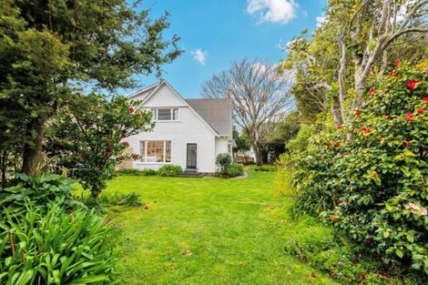 Photo of property in 6 Montgomery Terrace, Hokowhitu, Palmerston North, 4410