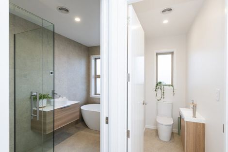 Photo of property in 23 Allan Avenue, Lytton West, 4071