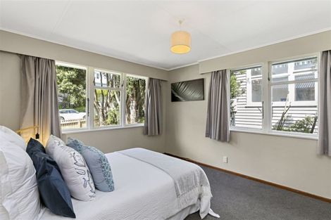 Photo of property in 18 Ahuriri Street, Strathmore Park, Wellington, 6022