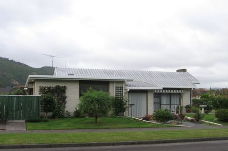 Photo of property in 82 Rimu Street, Waikanae, 5036