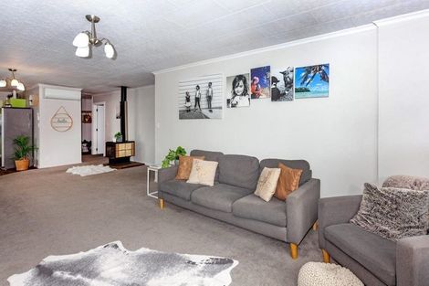 Photo of property in 123 Park Avenue, Whangamata, 3620