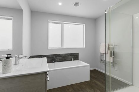 Photo of property in 12 Botany Lane, Whitby, Porirua, 5024