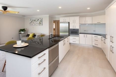 Photo of property in 2 Brailsford Court, Dannemora, Auckland, 2016