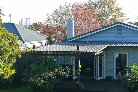 Photo of property in 12 High Street, Devonport, Auckland, 0624