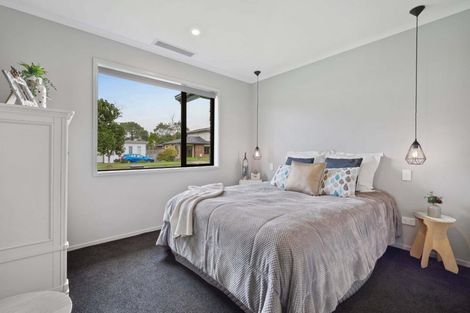 Photo of property in 53 Pohutukawa Parade, Riverhead, 0820