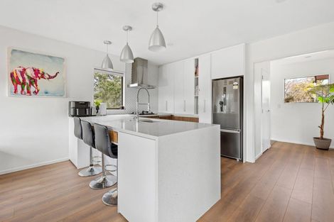 Photo of property in 16 Monkton Close, Greenhithe, Auckland, 0632