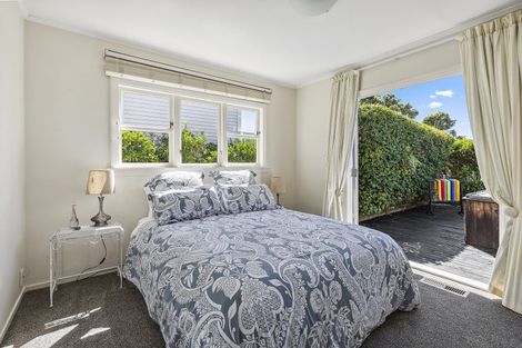 Photo of property in 75 Karepa Street, Brooklyn, Wellington, 6021