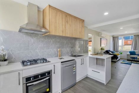 Photo of property in 3/8 Akehurst Avenue, New Lynn, Auckland, 0600