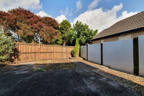 Photo of property in 17 Chapletown Drive, East Tamaki, Auckland, 2016