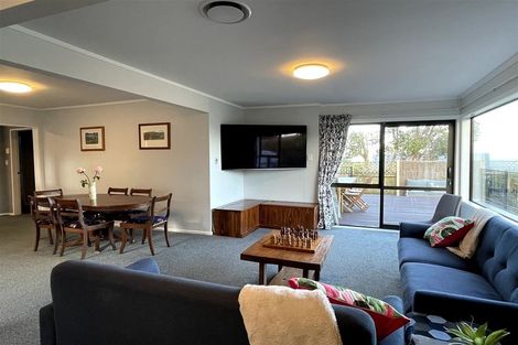Photo of property in 15 Arthur Street, Paraparaumu Beach, Paraparaumu, 5032