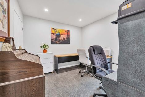 Photo of property in 397a Tukapa Street, Hurdon, New Plymouth, 4310