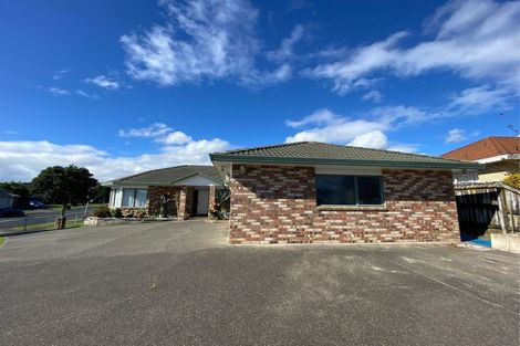 Photo of property in 130 Kilkenny Drive, East Tamaki Heights, Auckland, 2016