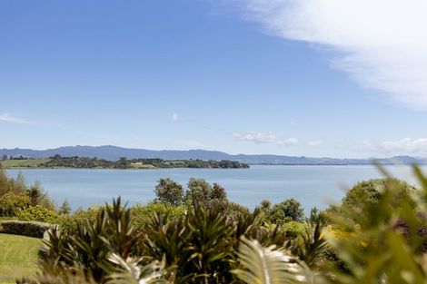 Photo of property in 24 Waterview Terrace, Omokoroa, 3114