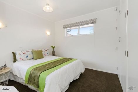 Photo of property in 328 Great South Road, Opaheke, Papakura, 2113