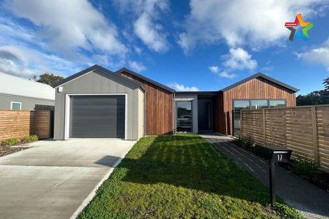 Photo of property in 17 Rotoiti Place, Paraparaumu, 5032