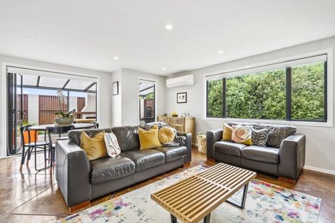 Photo of property in 3 Marua Palm Grove, Timberlea, Upper Hutt, 5018