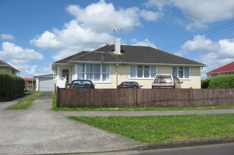 Photo of property in 42 Arimu Road, Papakura, 2110