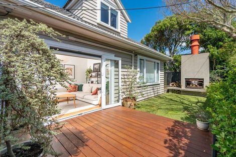 Photo of property in 30 Mandalay Terrace, Khandallah, Wellington, 6035