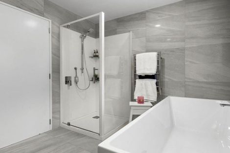 Photo of property in 1 Arawata Terrace, Fernhill, Queenstown, 9300