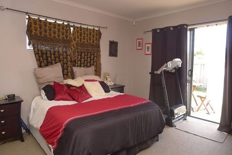 Photo of property in 130 Weggery Drive, Waikanae Beach, Waikanae, 5036