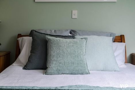 Photo of property in 4 Meadowcroft Grove, Johnsonville, Wellington, 6037