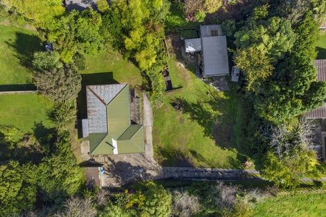 Photo of property in 25 Falstaff Street, Stratford, 4332