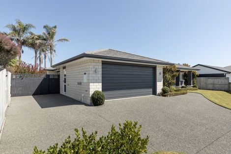 Photo of property in 7 Horokaka Place, Papamoa Beach, Papamoa, 3118