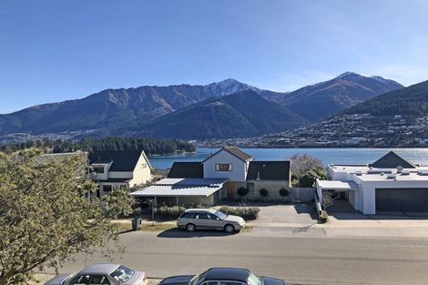 Photo of property in 15 Oregon Drive, Kelvin Heights, Queenstown, 9300